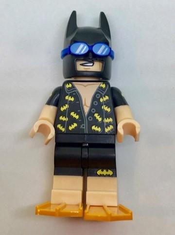 LEGO Minifigure-Vacation Batman-Collectible Minifigures / The LEGO Batman Movie-coltlbm-5-Creative Brick Builders